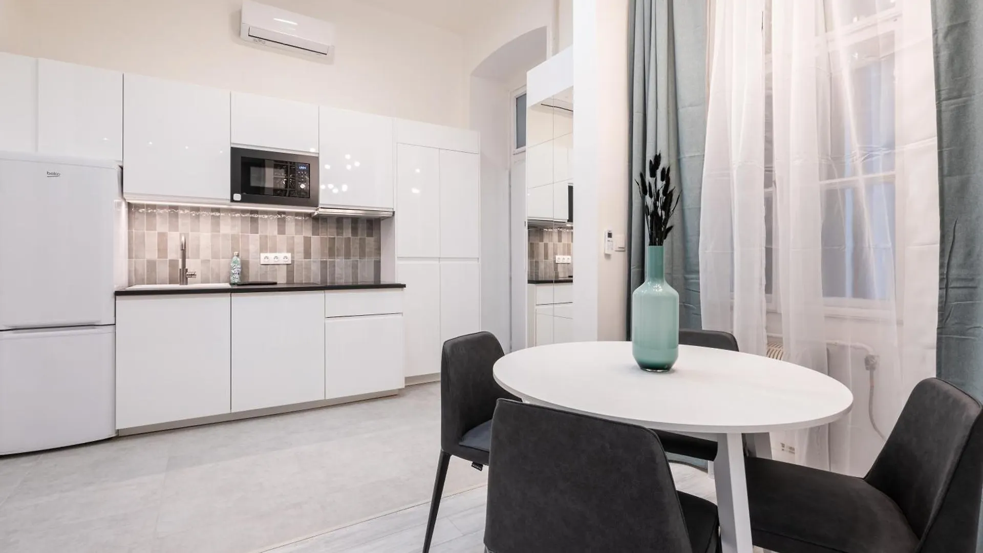 Kl31 - Best Location - Elegant Historic Residence By Bqa بودابست